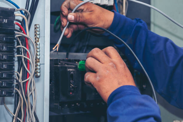 Best Circuit Breaker Repair  in Essexville, MI